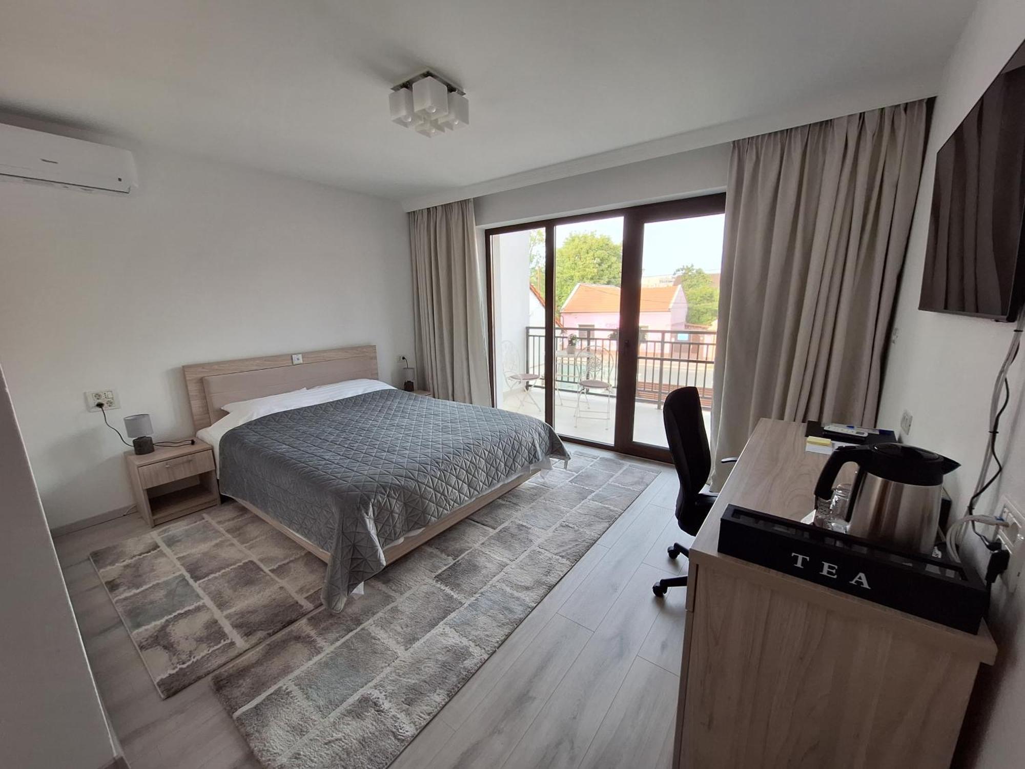 Trend Bed and Breakfast Arad Eksteriør billede