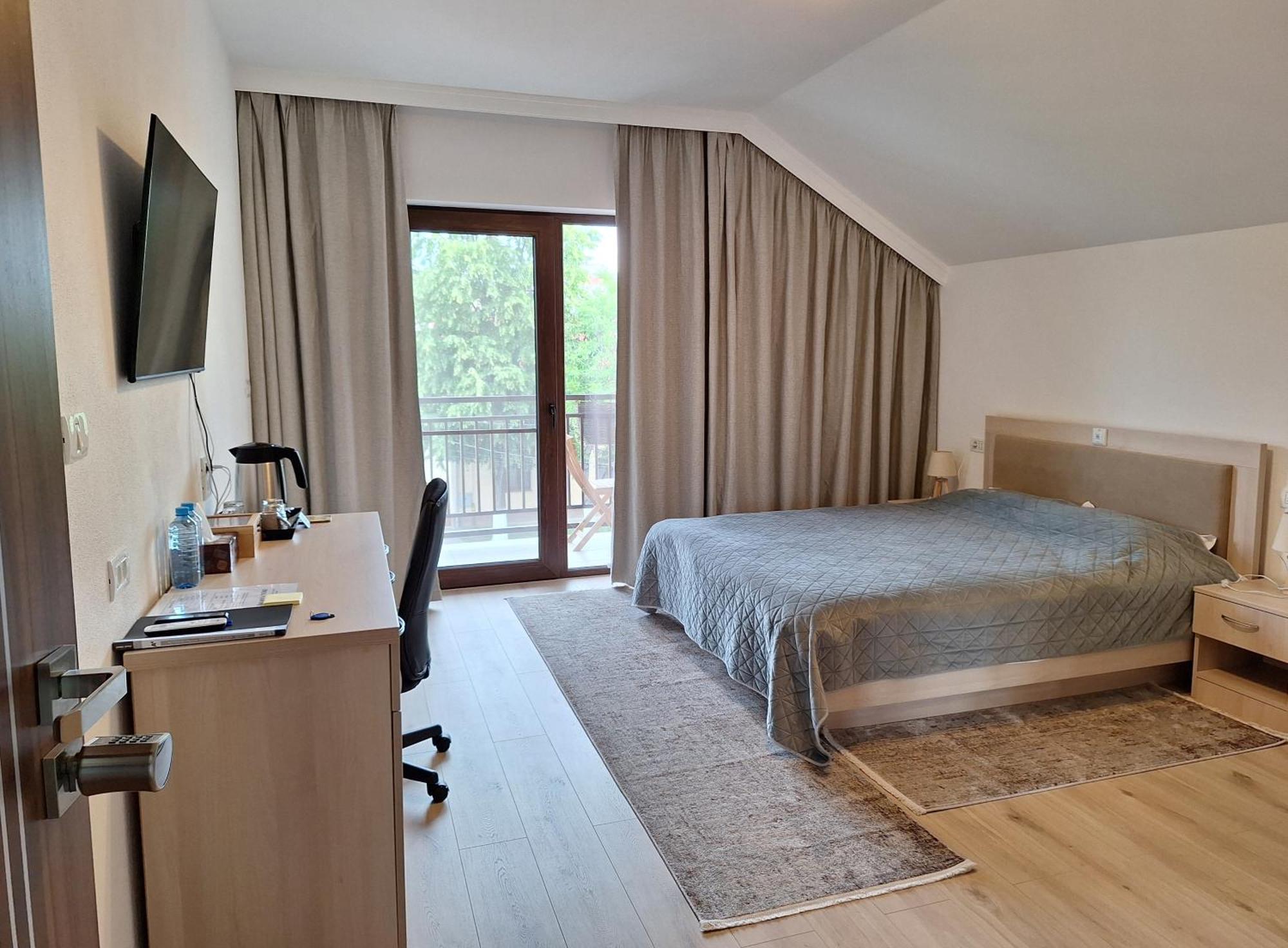 Trend Bed and Breakfast Arad Eksteriør billede